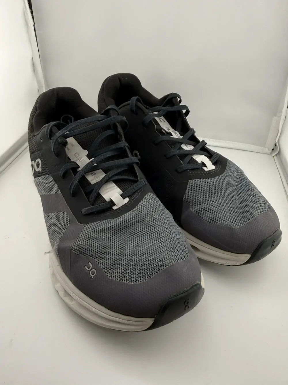 On Cloudrunner Eclipse/Frost Men's Size 10
